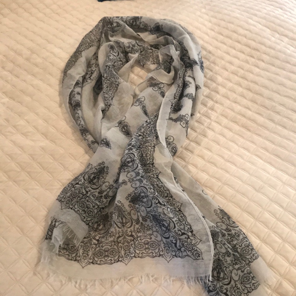 Sheer scarf/ wrap 🍪